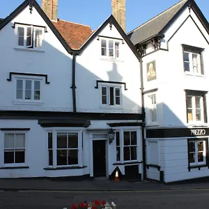 Locanda The George Stansted Airport ***